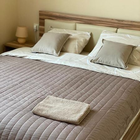 Opera House Apartment Львов Экстерьер фото