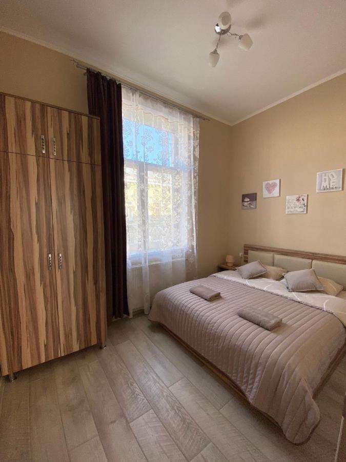 Opera House Apartment Львов Экстерьер фото