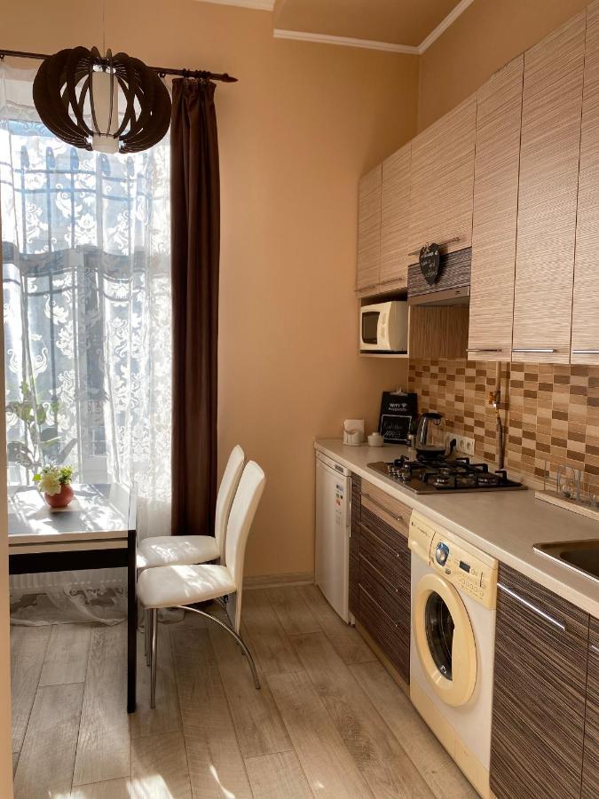 Opera House Apartment Львов Экстерьер фото
